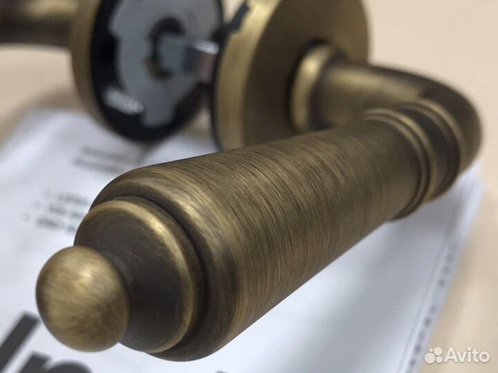 Дверные ручки межкомнатные Италия