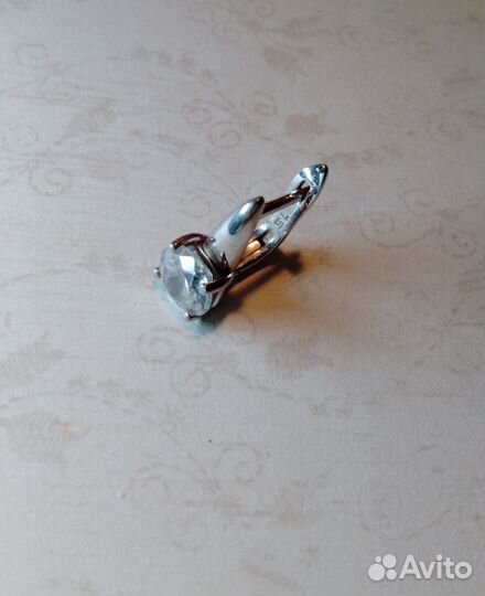 Одна серьга серебро