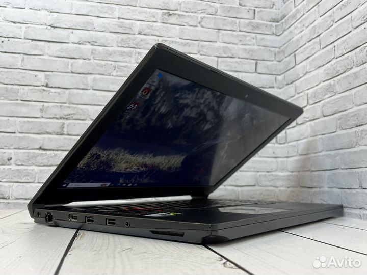 Игровой ноутбук Asus i5/GTX1050/SSD M2/8gb
