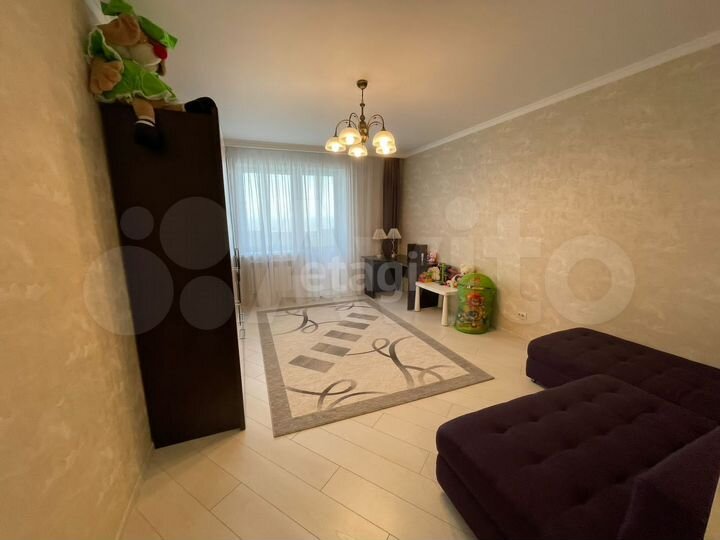 2-к. квартира, 67,3 м², 13/16 эт.