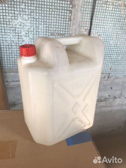 Канистры, бочка для бензина 10.13.18.20.250л