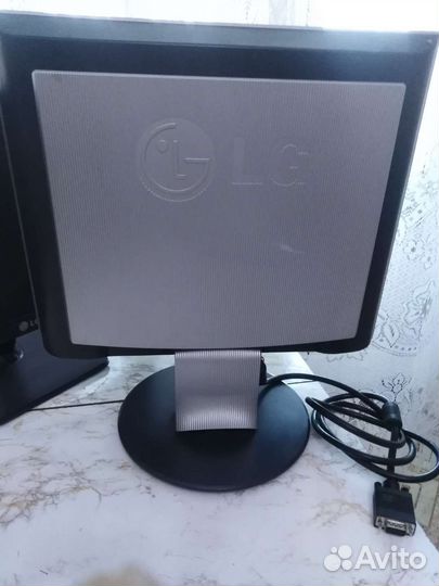 Монитор ЖК LG 19