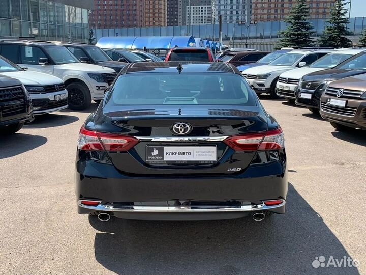 Toyota Camry 2.5 AT, 2023