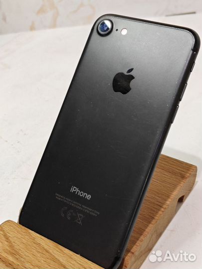 iPhone 7, 32 ГБ