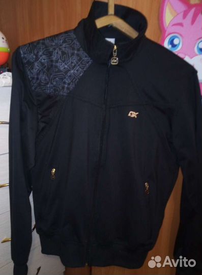 Спортивный костюм новый