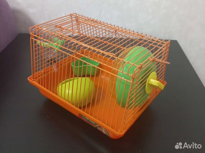 Клетка для хомяка и шар