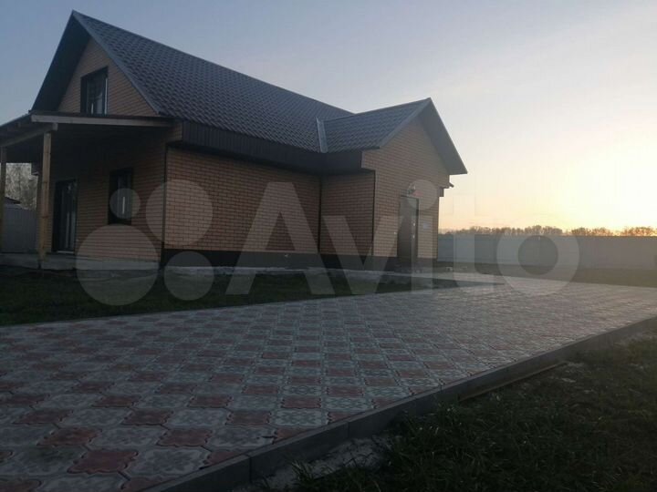 Коттедж 150 м² на участке 11 сот.