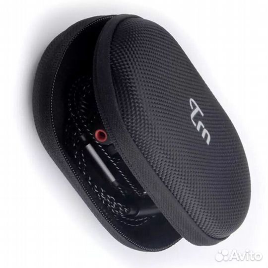 Для хранения мелких вещей. Наушников