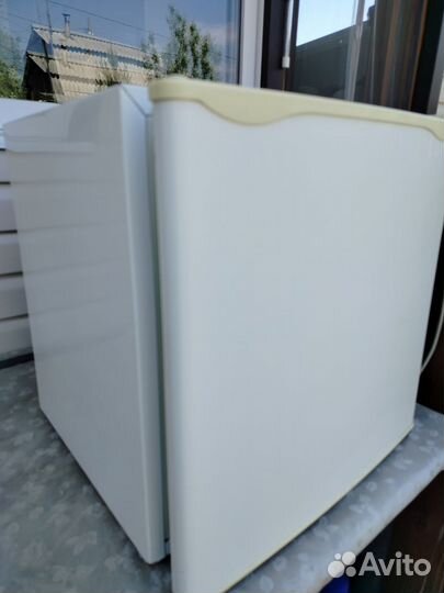 Холодильник маленький