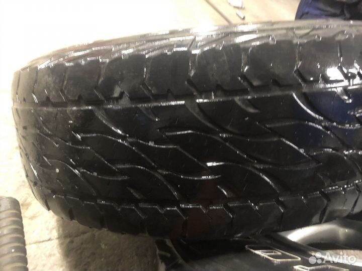 Bridgestone Dueler A/T 275/70 R16