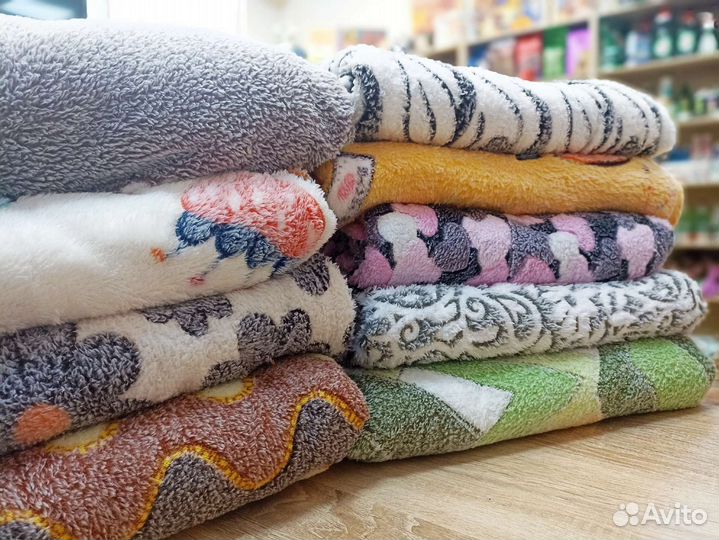 Пледы и покрывало