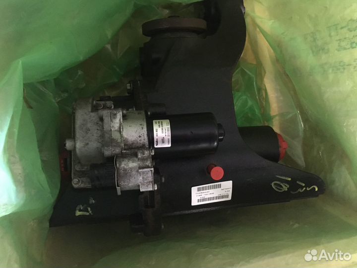 Редуктор заднего моста с блокировкой на LR D3/D4