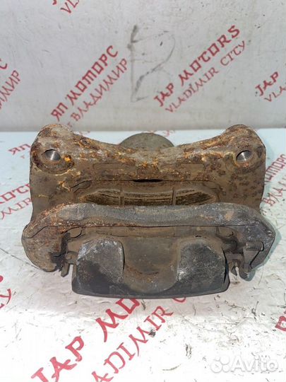 Суппорт тормозной передний правый Nissan Teana