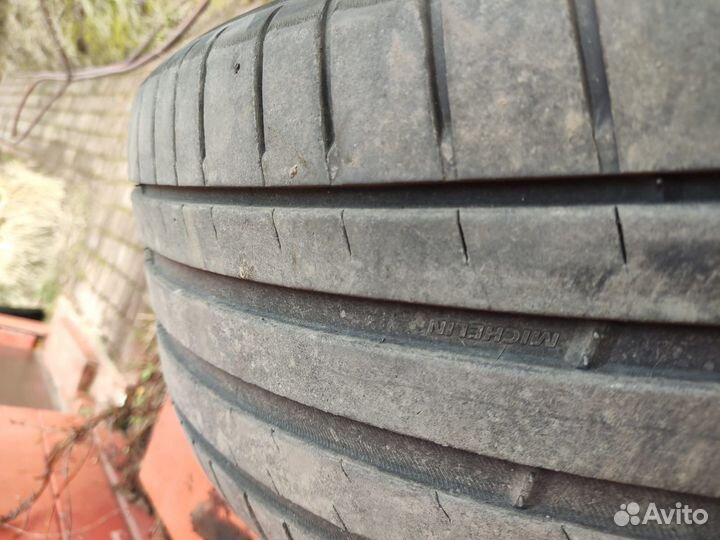 Michelin Pilot Sport 4 SUV 235/55 R19 105Y