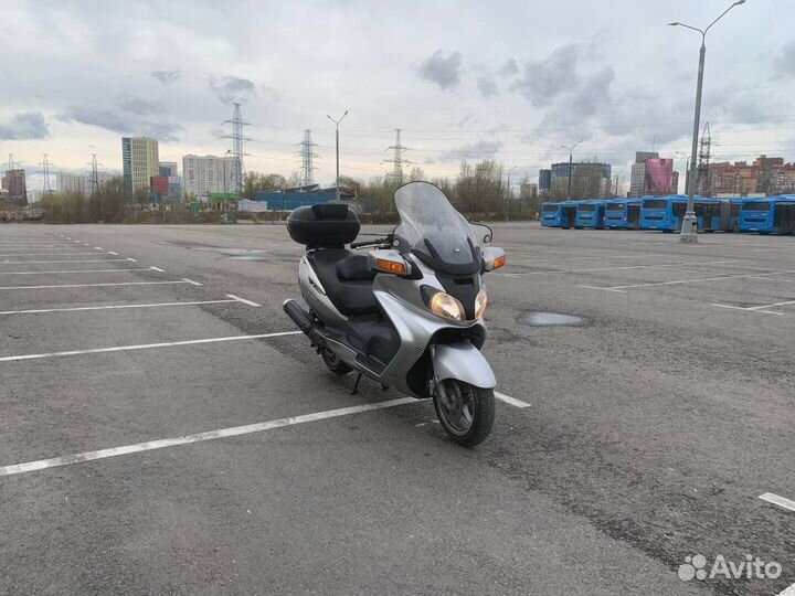 Suzuki skywave burgman 650