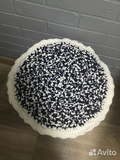 Коврик вязаный крючком