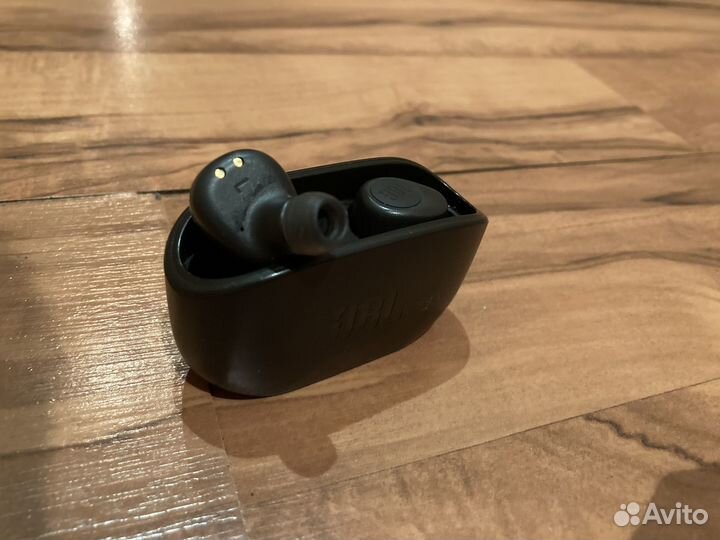 Беспроводные наушники jbl wave 100 tws