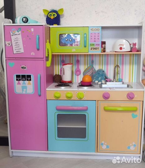 Детская деревянная кухня