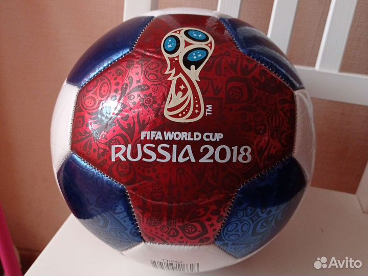 Футбольный мяч чм 2018