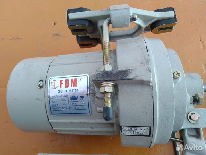 Двигатель для швейной машины