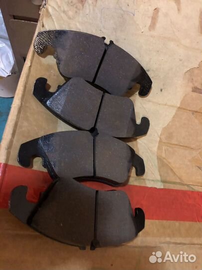 Тормозные колодки Brembo P 85 098