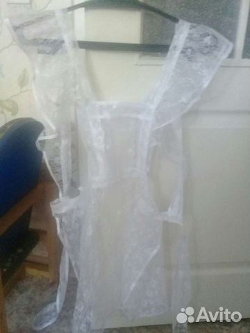 Белый школьный фартук