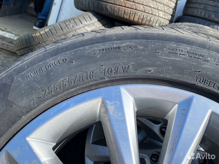 Maxxis MA-Z4S Victra 255/55 R18
