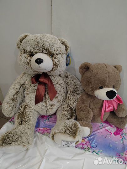 Плюшевый медведь и другие мягкие игрушки