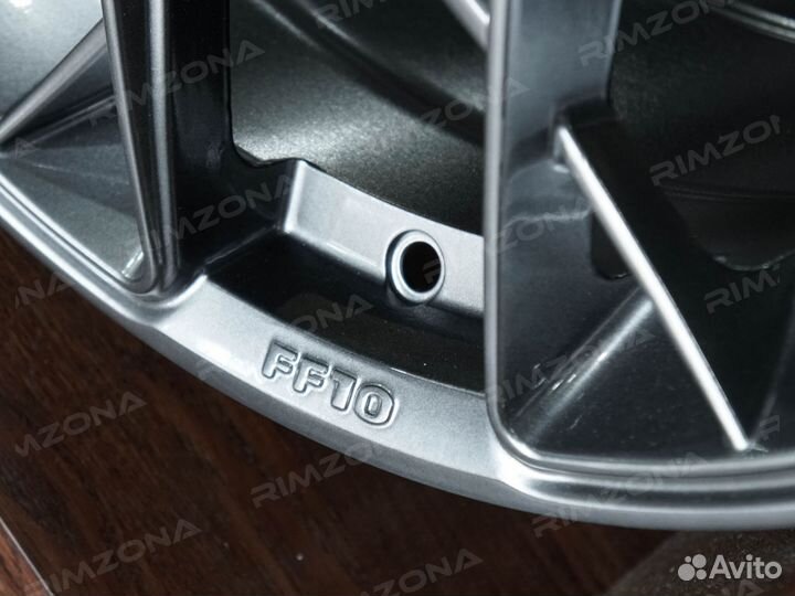 Литые диски R19 на Volkswagen. Арт2736