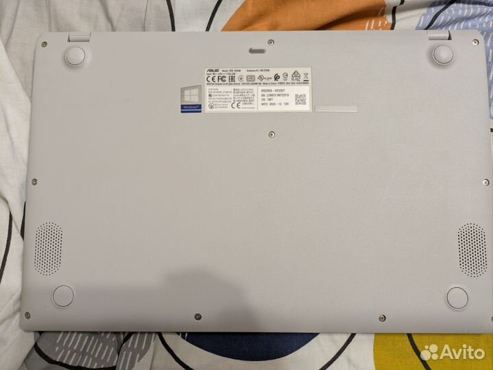 Ноутбук Asus R522M
