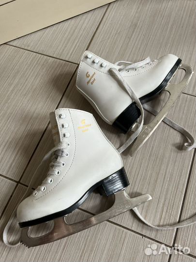 Коньки для фигурного катания