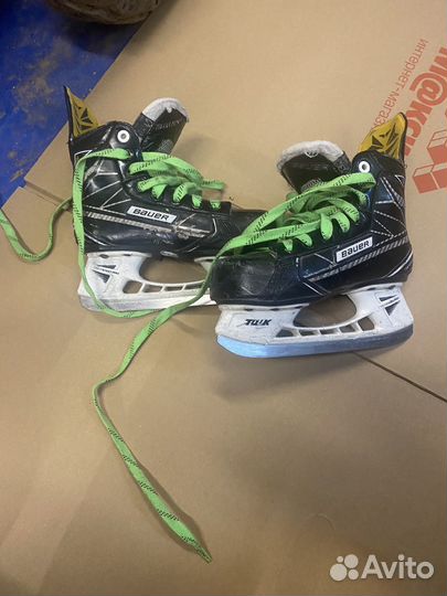 Хоккейные коньки bauer