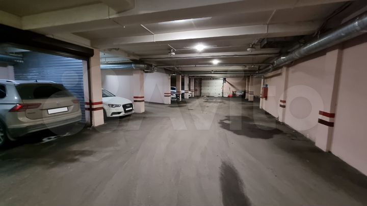 Машиноместо, 18 м²