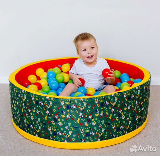 Сухой бассейн с шариками