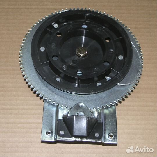 Стеклоподъемник двери маз левый (см)