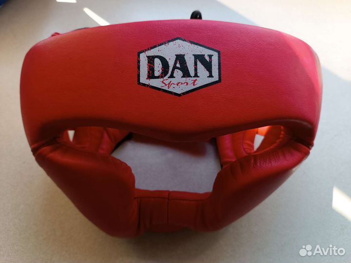 Боксерский шлем