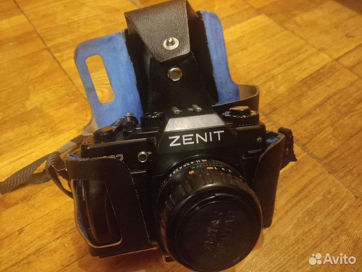 Пленочный фотоаппарат zenit