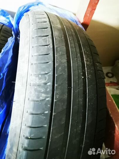 Michelin Primacy 3 215/65 R17