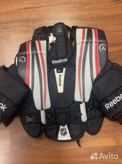 Нагрудник хоккейного вратаря Reebok, Yth