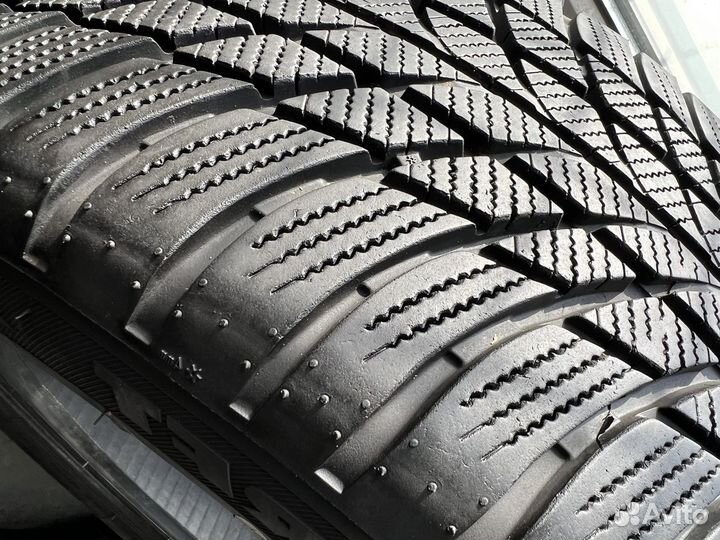 Bridgestone Blizzak LM-001 225/50 R17