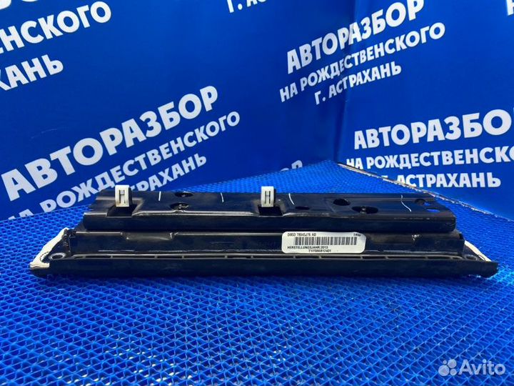 Подушка безопасности в колени Ford Explorer