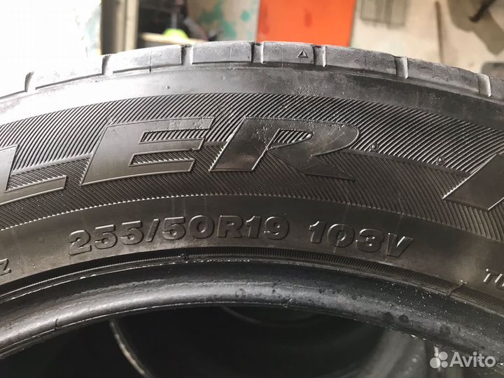 Bridgestone Dueler APT III 255/50 R19 103