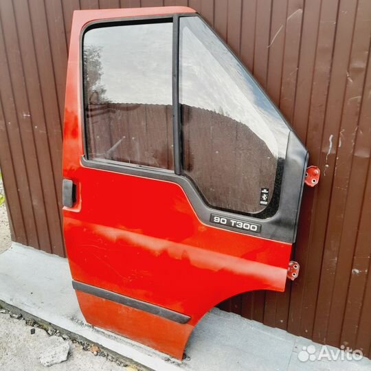 Дверь передняя правая Ford Transit 2000-2006