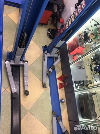 Подъемник автомобильный 2х стоечный Brann Т4