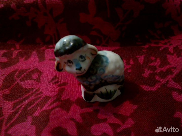 Сувенирная статуэтка фигурка керамика