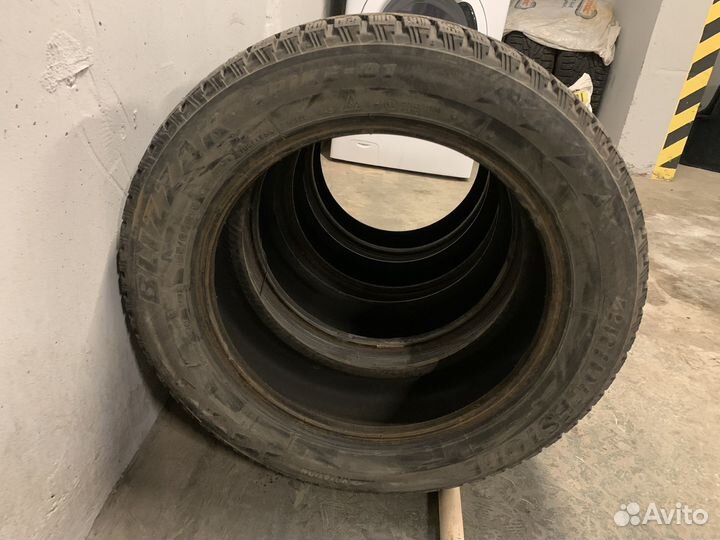 Bridgestone Blizzak Spike-01 185/60 R15 84