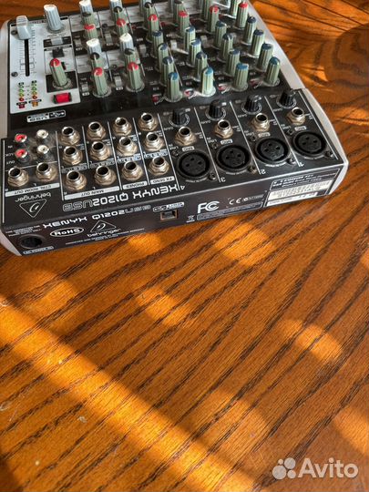 Микшерный пульт Xenyx Q1202 usb