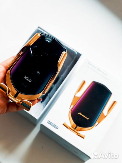 Беспроводная автомобильная зарядка