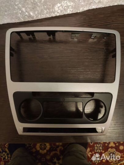 Рамка для 2 din магнитолы октавия а5