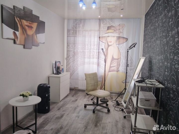 Модель на горячее наращивание волос био